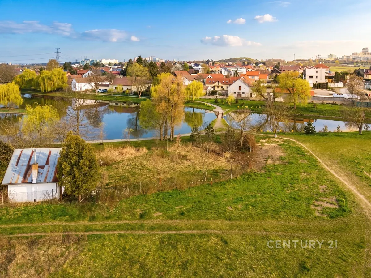 Prodej stavebního pozemku 608 m²